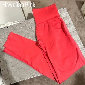 XS NVGTN solid seamless- Hawaiian Pink